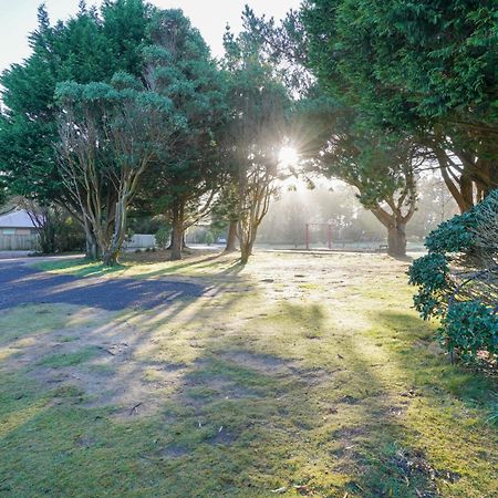 Beach Road Holiday Park Otatara Exterior foto